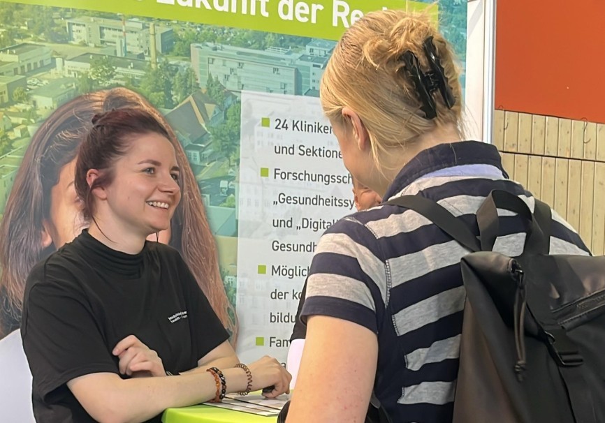 f86c59f8 c9ca 4446 a42f 8330b290eba8quer