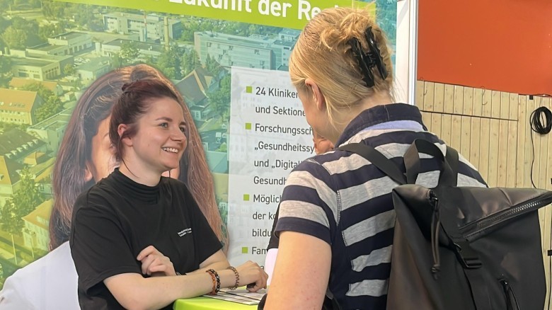 f86c59f8 c9ca 4446 a42f 8330b290eba8quer