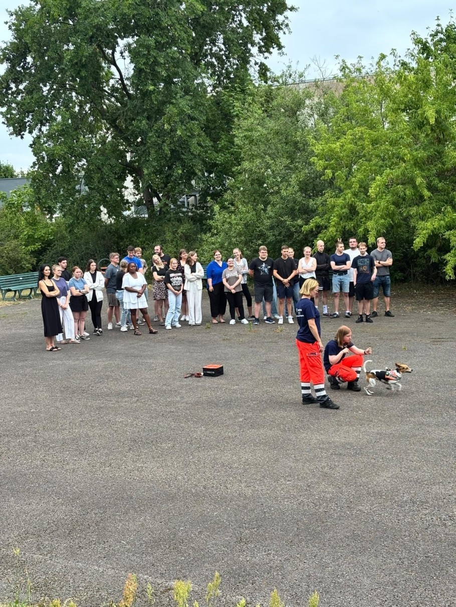 1b799cb0 fcb1 4aa2 971b 9a58c3abe9c9